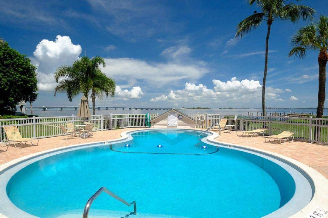 Mariner Pointe Villa Sanibel Exteriör bild